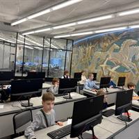 photo_5229141778764599993_y